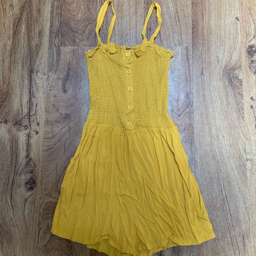 YELLOW SPRING JUMPER